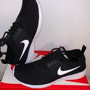 Nike Juvenate Women's Running Shoe